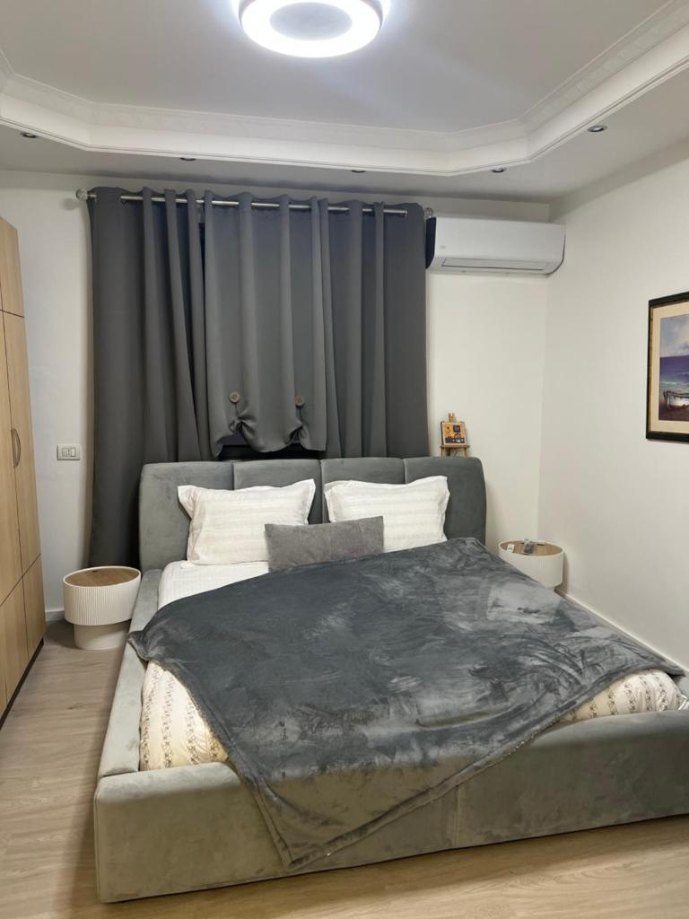 Seafront apartment in Vlorë with Ceraunian Mountains view